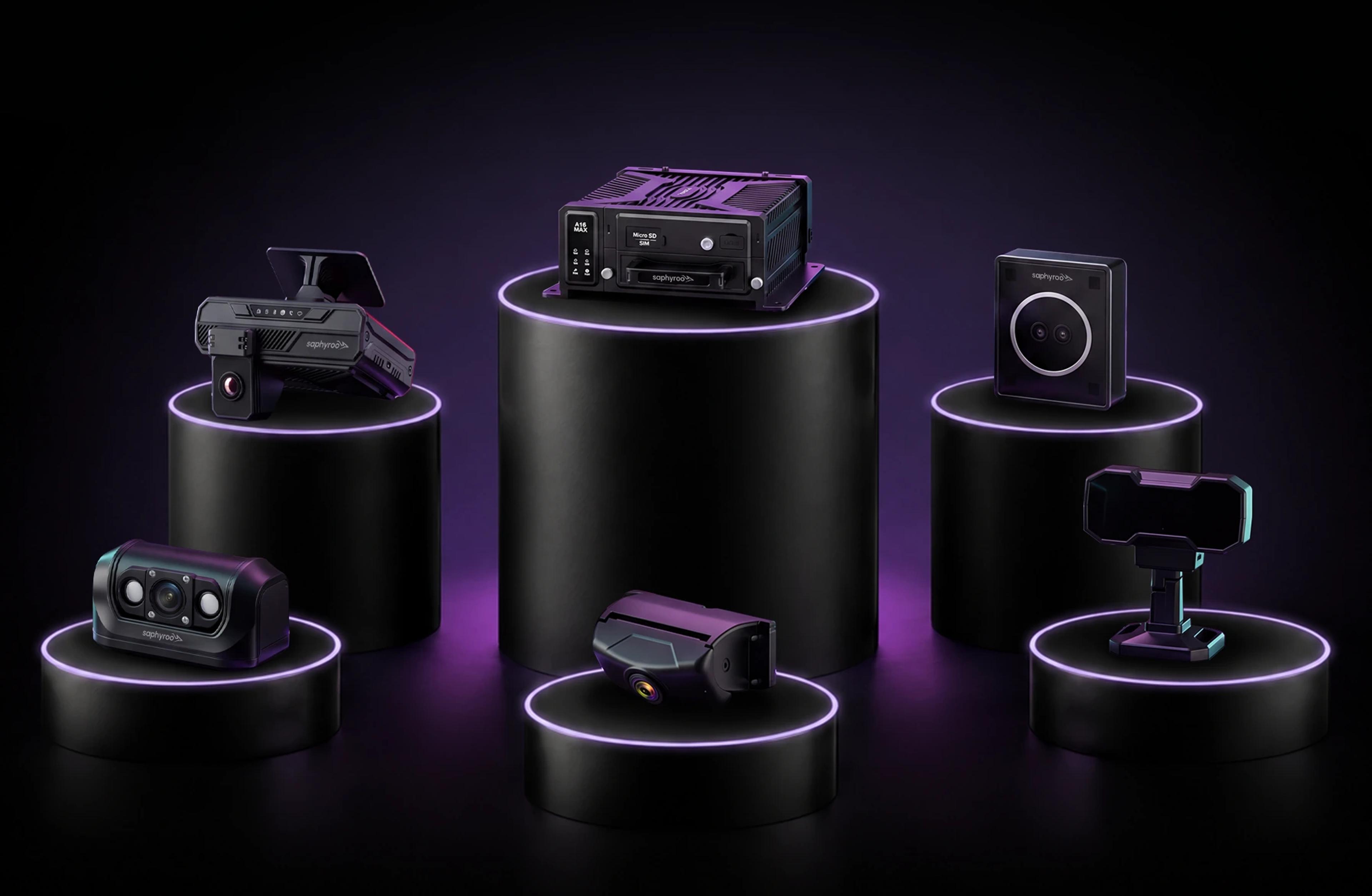 Saphyroo and third-party cameras, MDVR and trackers on lit podiums